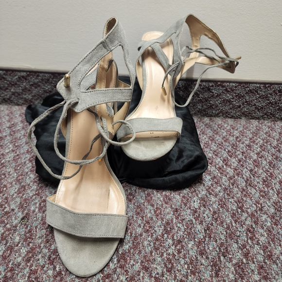 Grey strappy chunky heel - Picture 5 of 6